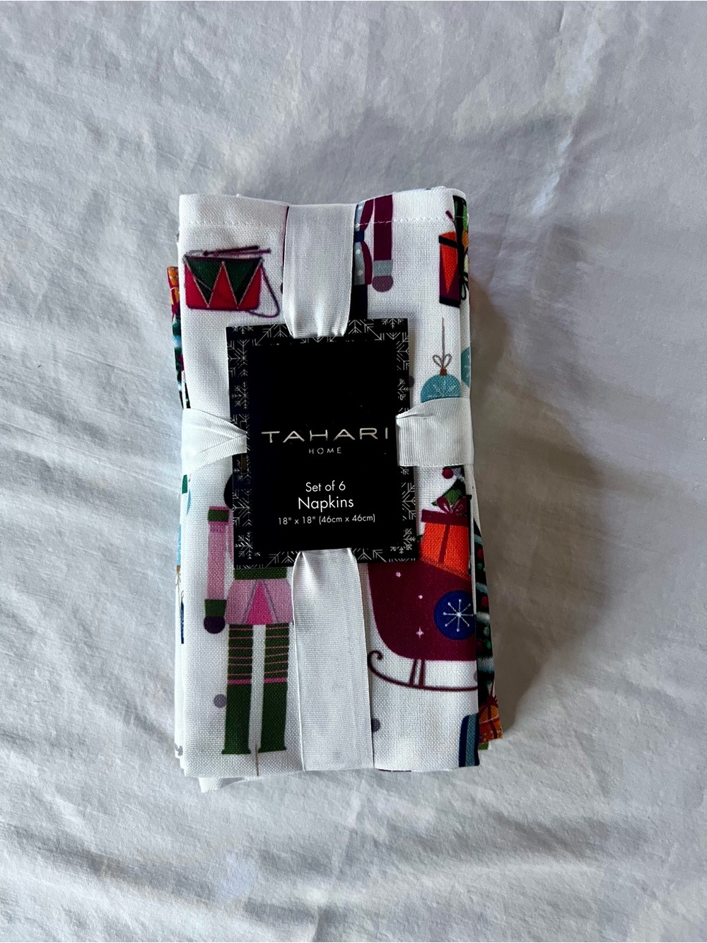 New Tahari Home Christmas Nutcracker Cloth Napkins set of 6